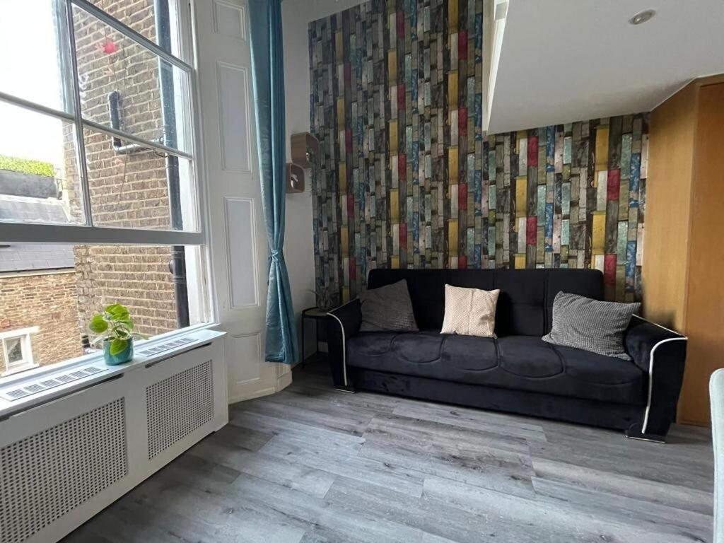 Apartment Portobello Road Artistic 'budget' *